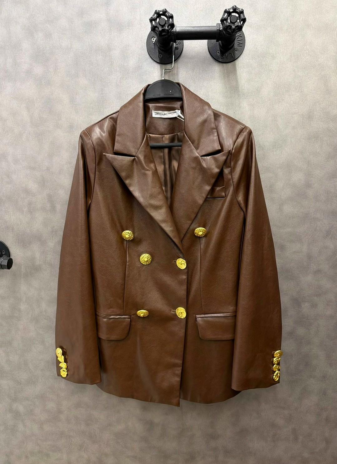 женское пальто,кожаный пиджак,женский пиджак кожаный,кожаная куртка,кожаный пиджак оверсайз зара