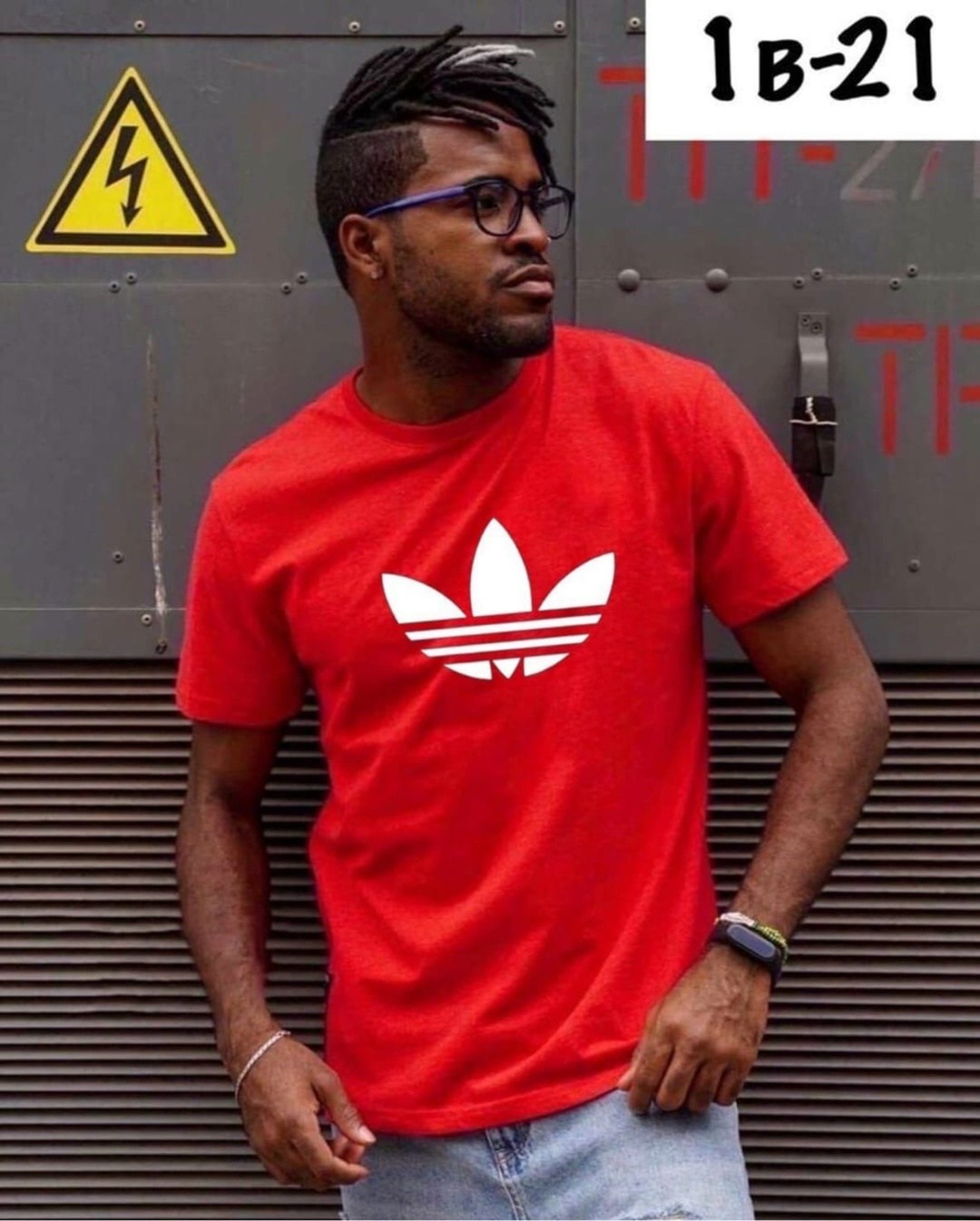 мужские футболки ,модные мужские футболки,футболки мужские,белая футболка мужская,футболки адидас