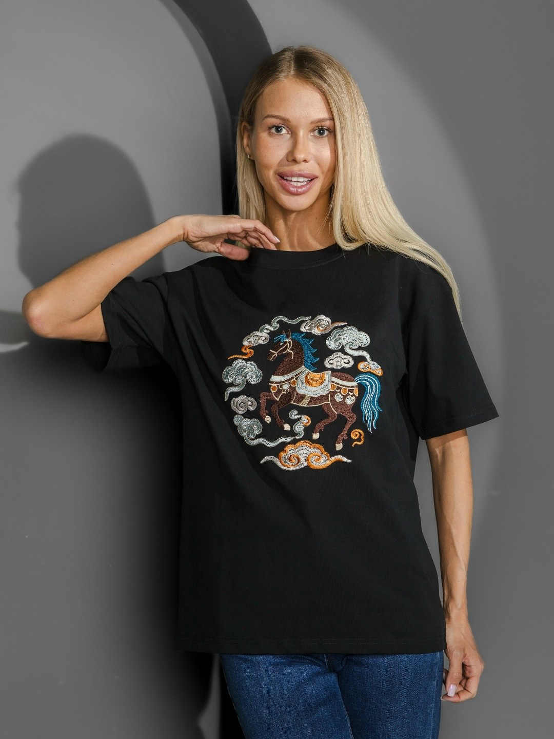 футболки женская,футболки модные,футболки с вышивкой,футболки оверсайз,футболки оверсайз с принтами