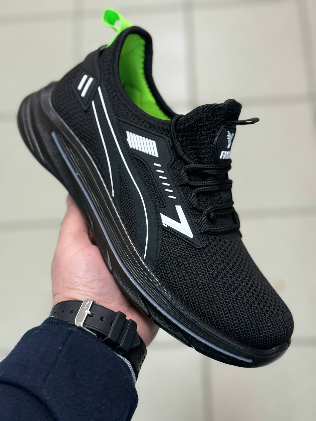 кроссовка мужской,мужские кроссовки,мужская  кроссовки,кроссовка,кроссовки отличный