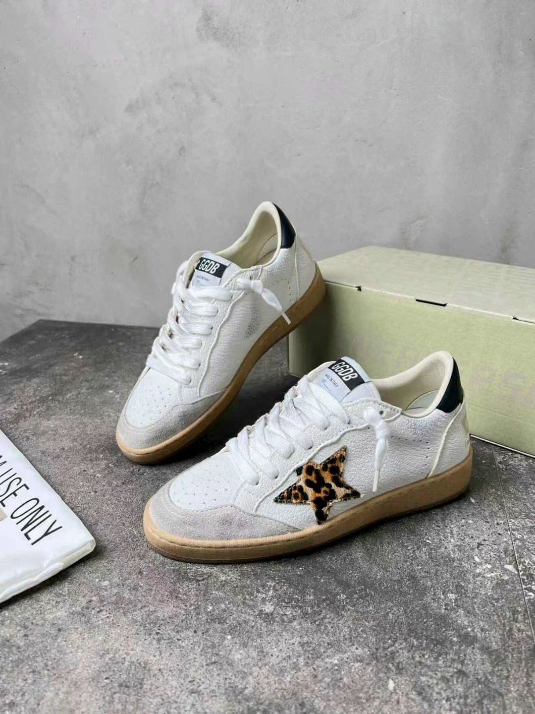 golden goose кеды ball star с блестками белый,,golden goose кроссовки,golden goose ball star,кроссовки golden goose ball star leather sneaker