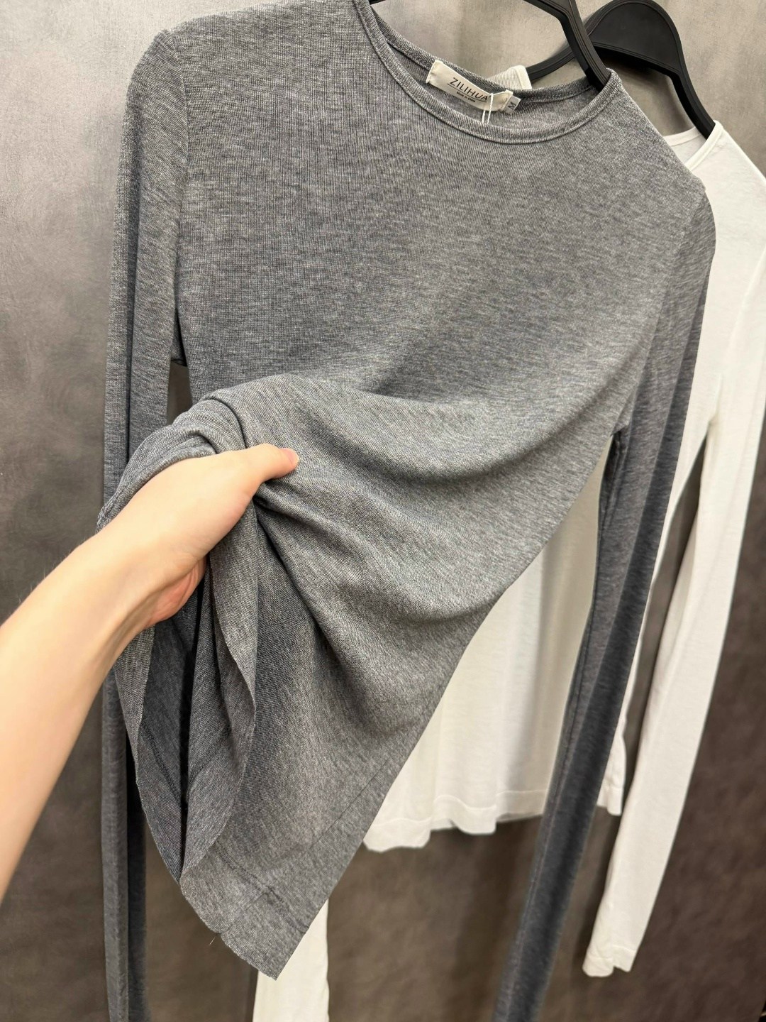 женская однотонная футболка с длинным рукавом,футболка женская длинная рукава,футболка тонкая с длинным рукавом женская,лонгслив серый,женский лонгслив