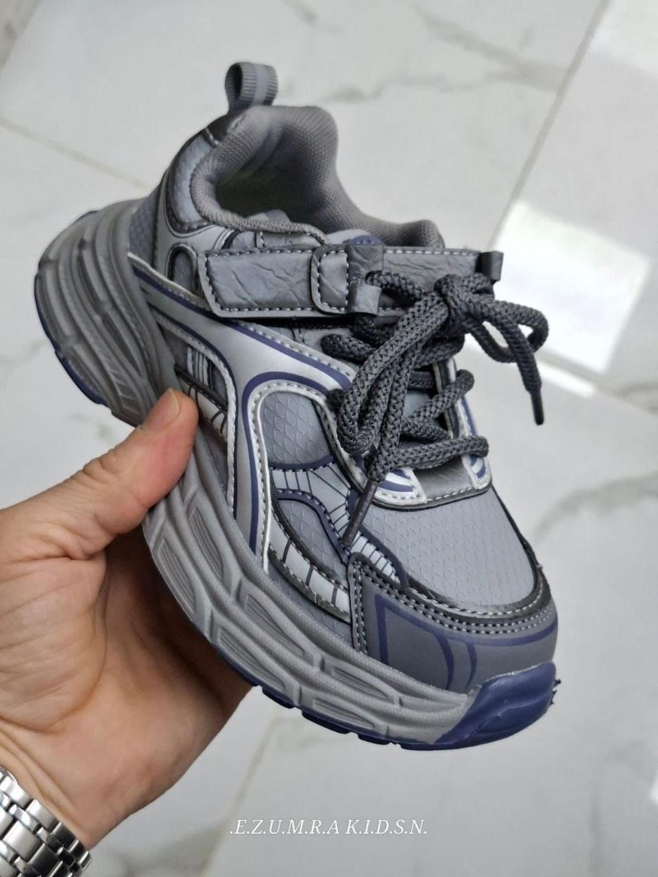 кроссовки,детские кроссовки,кроссовки подростковые,кроссовки для детей,кроссовки для малыша