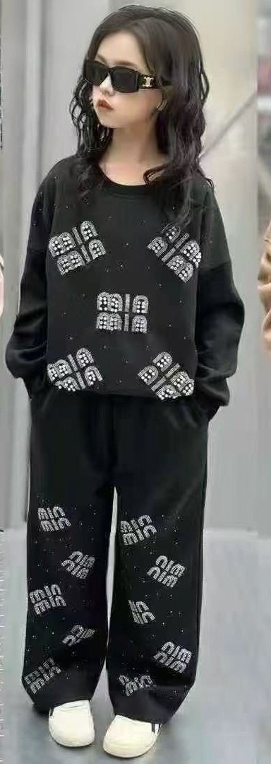 термостразы лист,термостразы для одежды,стразы на платье,термостразы,термоаппликации из страз термостразы astra&craft