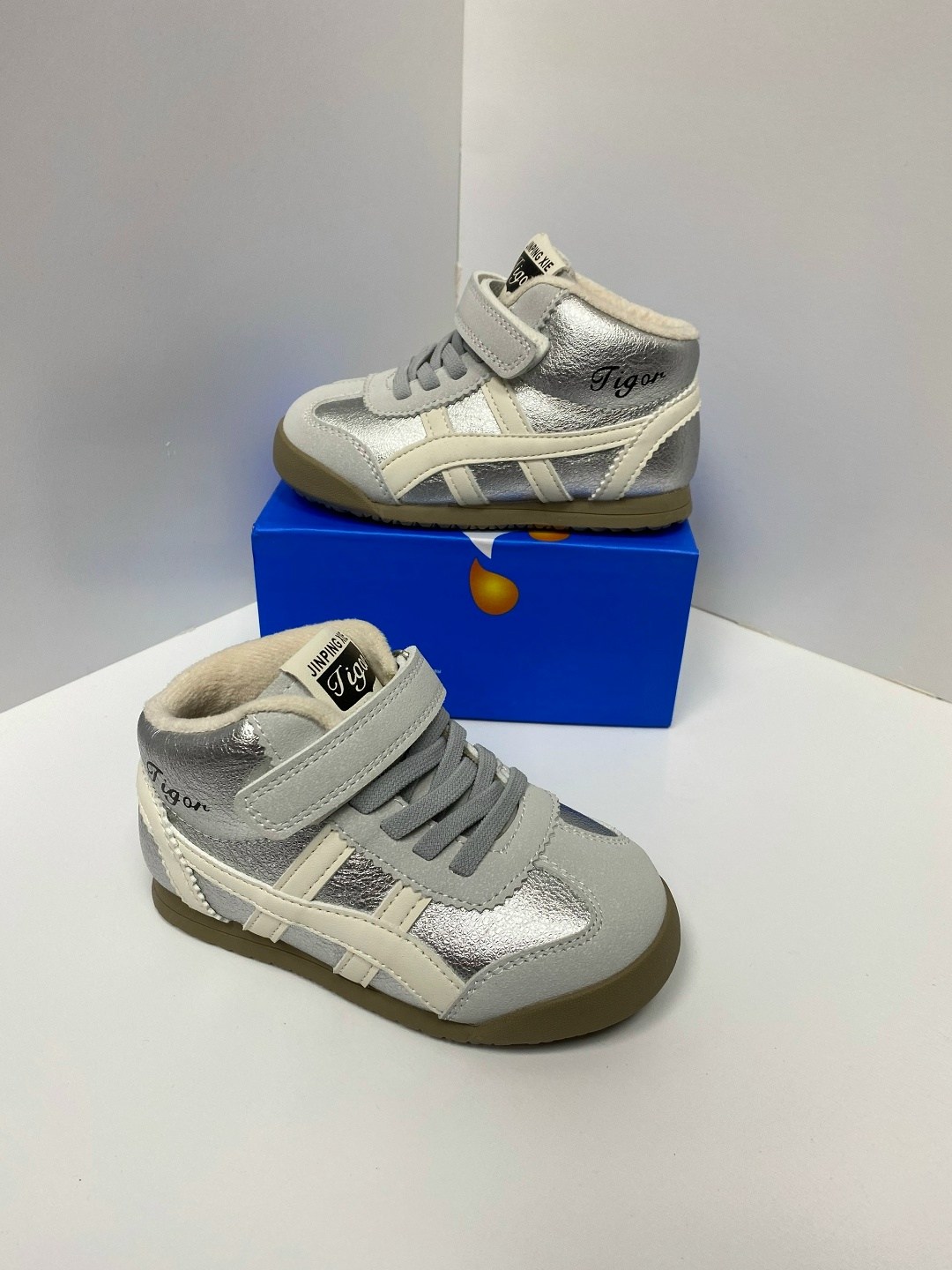 ,детская ,кроссовки для малыша,детские кроссовки,кроссовка детская