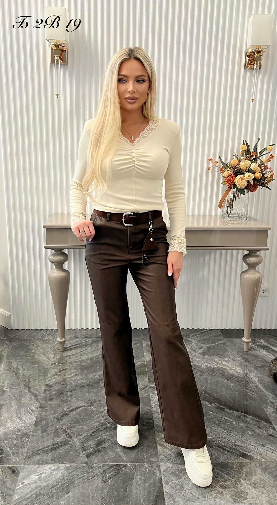 женские кожаные брюки,брюки из экокожи,кожаные брюки-клеш,кожаные брюки,женские брюки