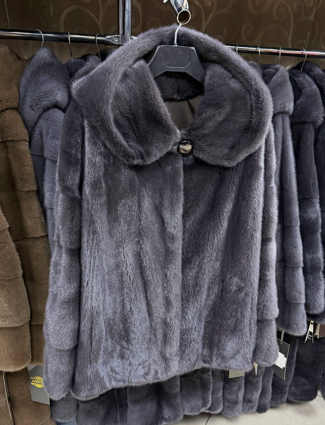 шубка из меха европейской норки с капюшоном модель "москвичка",шубка из меха европейской норки с капюшоном,шубка из меха европейской норки с капюшоном цвет графит,шубка из меха европейской норки с кап