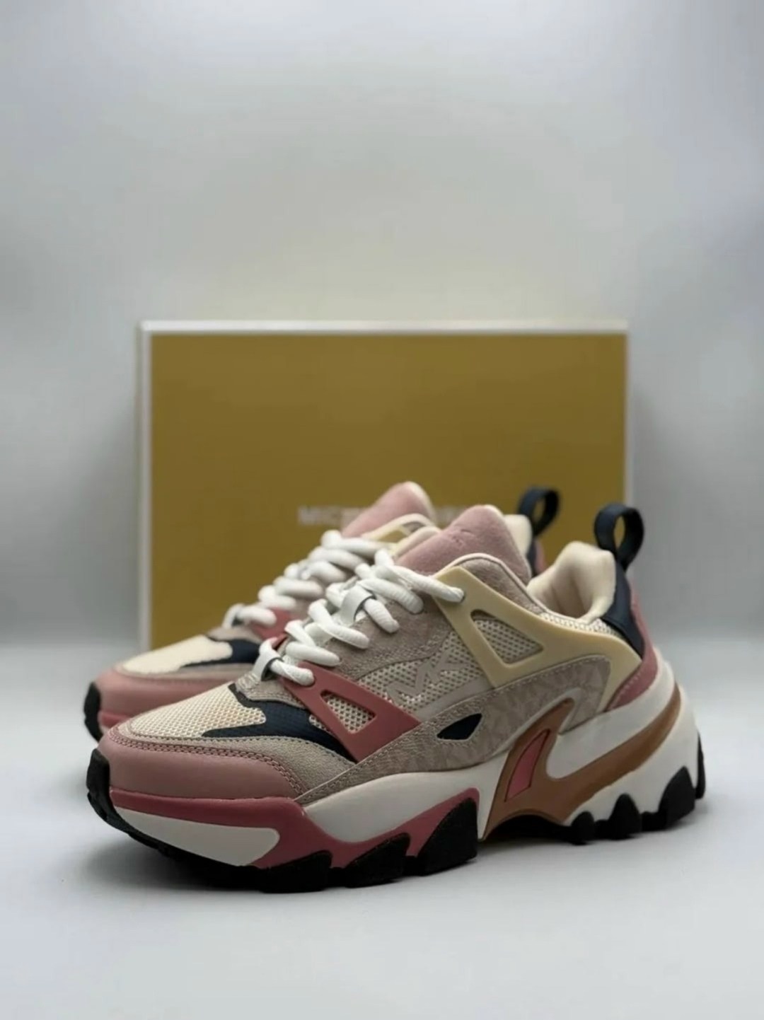 michael kors кроссовки женские,женские кроссовки michael kors olympia trainer,кроссовки michael kors,michael kors olympia кроссовки,кроссовки michael michael kors