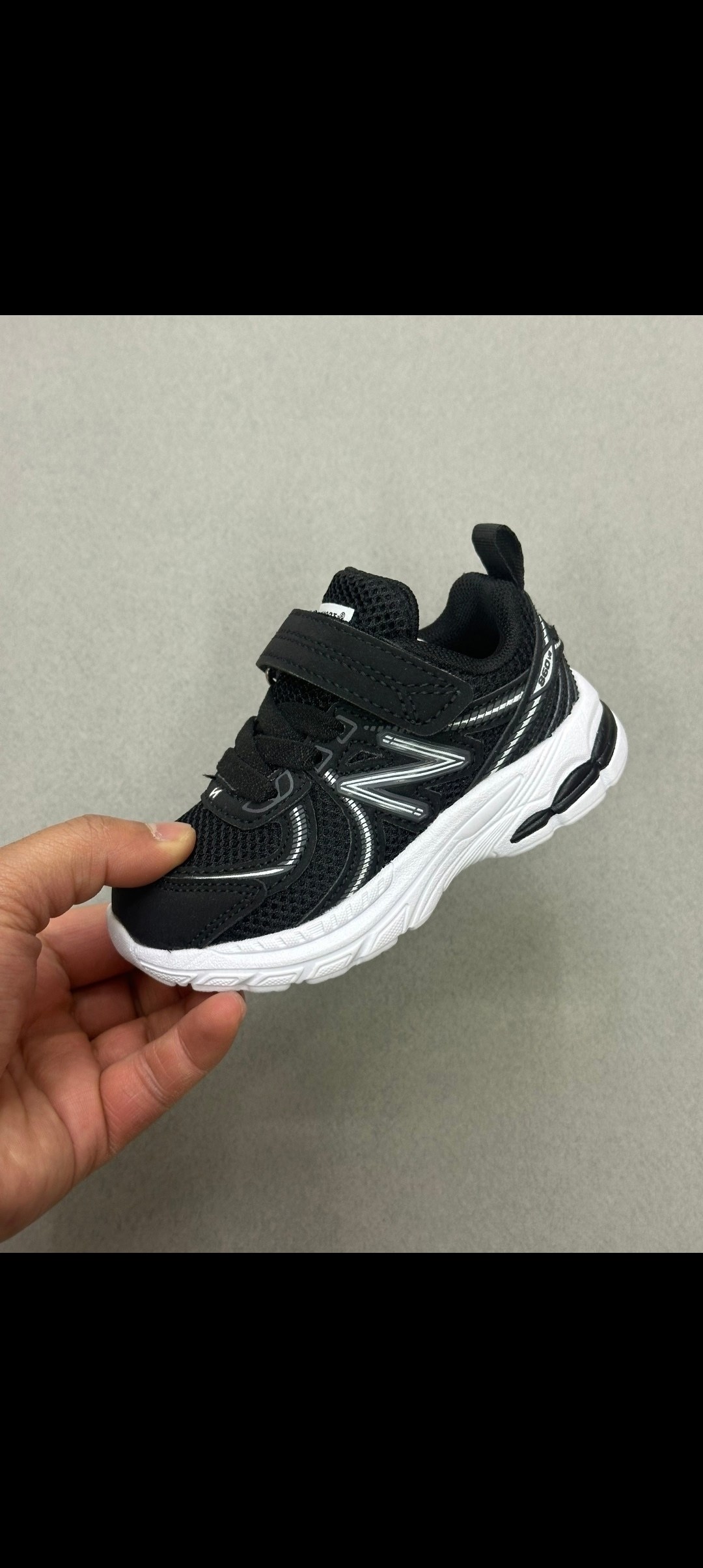 кроссовки,детские кроссовки,кроссовка,черные кроссовки,спортивная