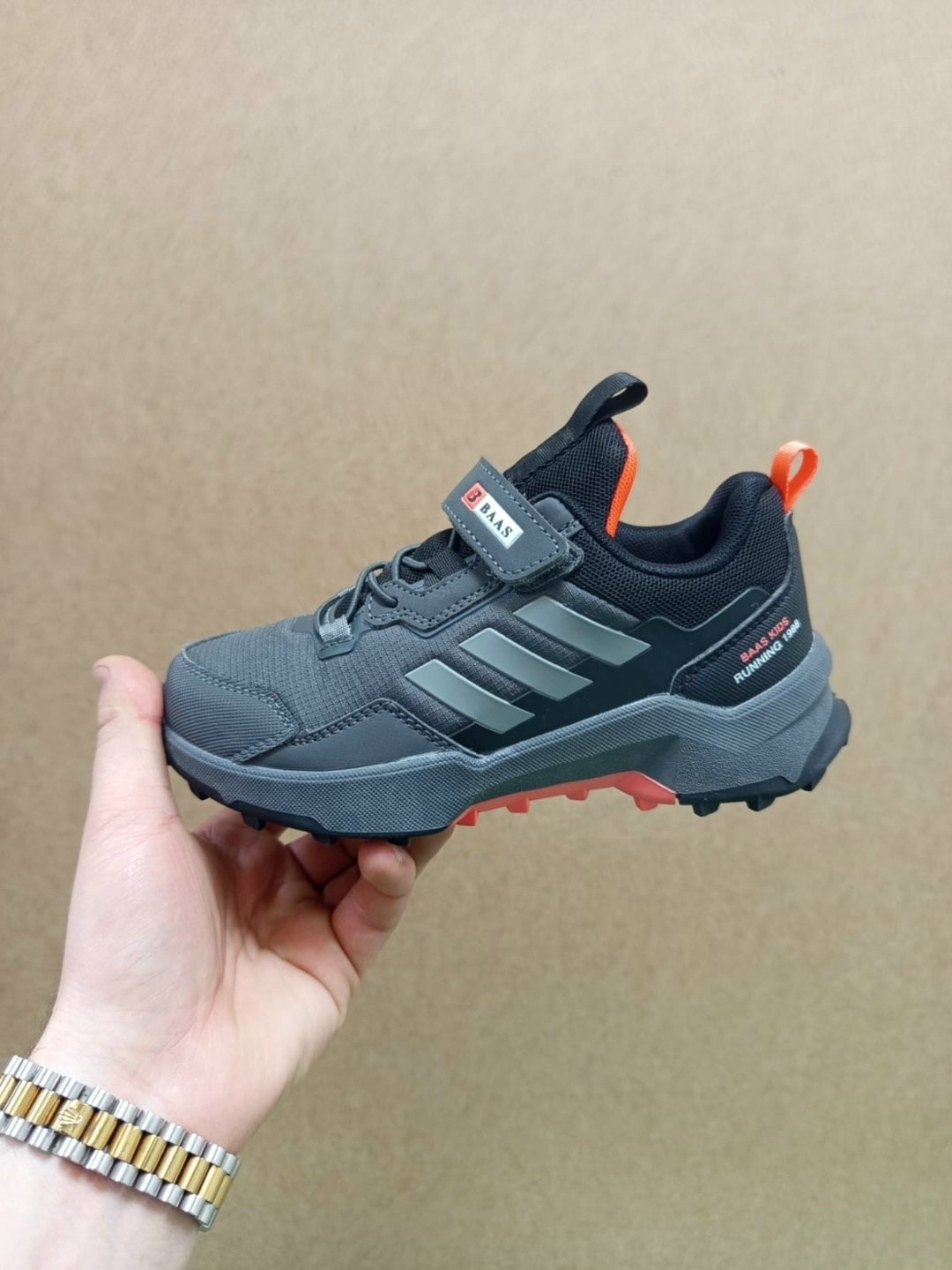 кроссовки adidas terrex,кроссовки адидас терекс гортекс,кроссовки adidas,кроссовки адидас terrex continental мужские,кроссовки