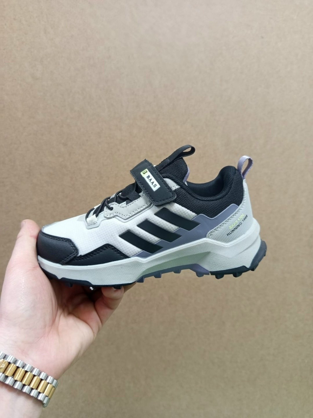 кроссовки adidas terrex,кроссовки адидас терекс гортекс,кроссовки adidas,кроссовки адидас terrex continental мужские,кроссовки