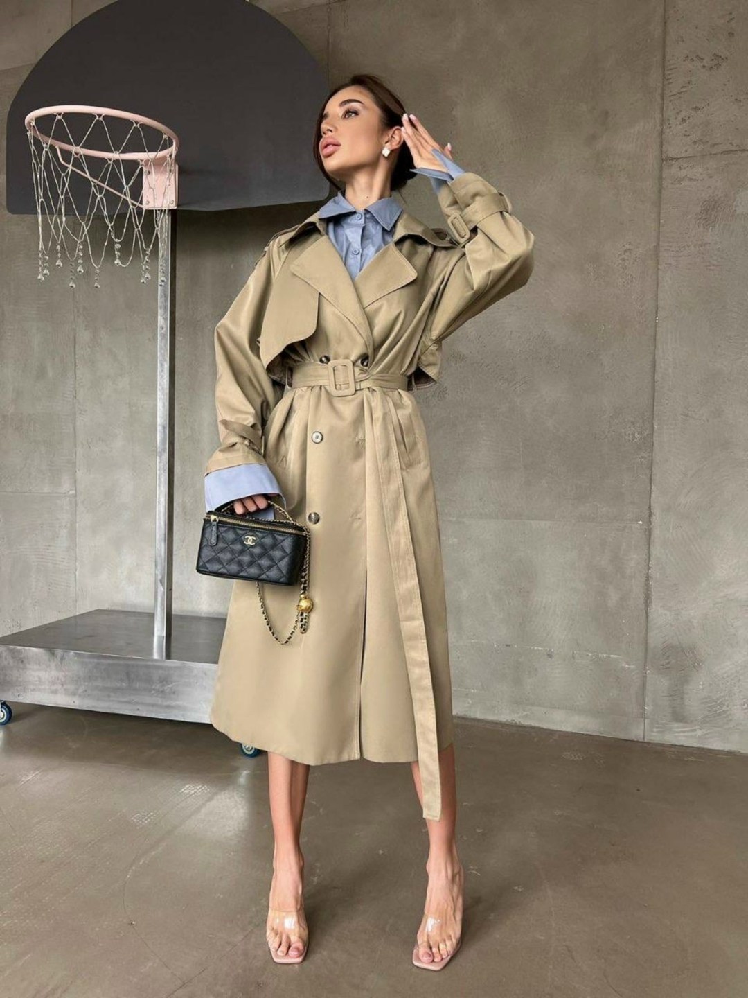 тренч,бежевый тренч,тренч длинный плащ,плащ тренч,модный плащ тренч