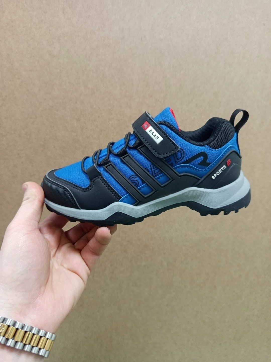 кроссовки adidas terrex,кроссовки адидас терекс гортекс,кроссовки adidas,кроссовки адидас terrex continental мужские,кроссовки