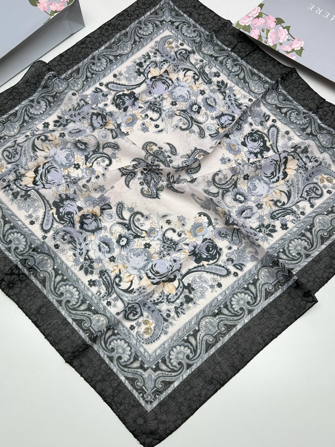 платок 60 на 60,женские платки,платок,красивый платок,палантин платок