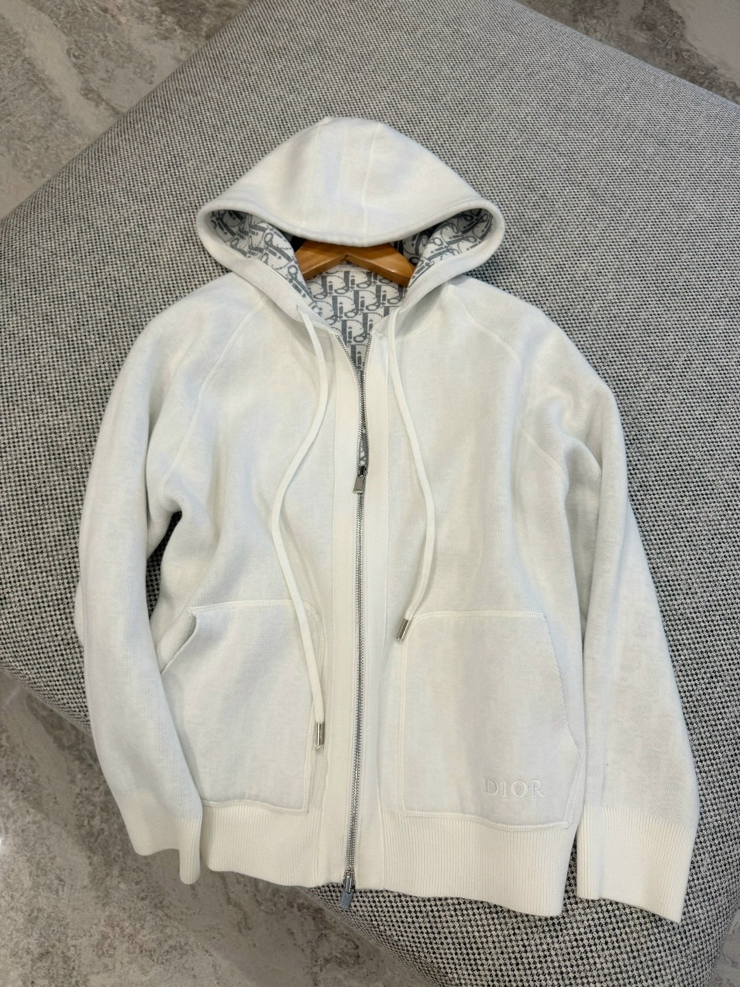 кофта диор,кардиган,женская двусторонняя куртка christian dior,женская кофта,кардиган с капюшоном