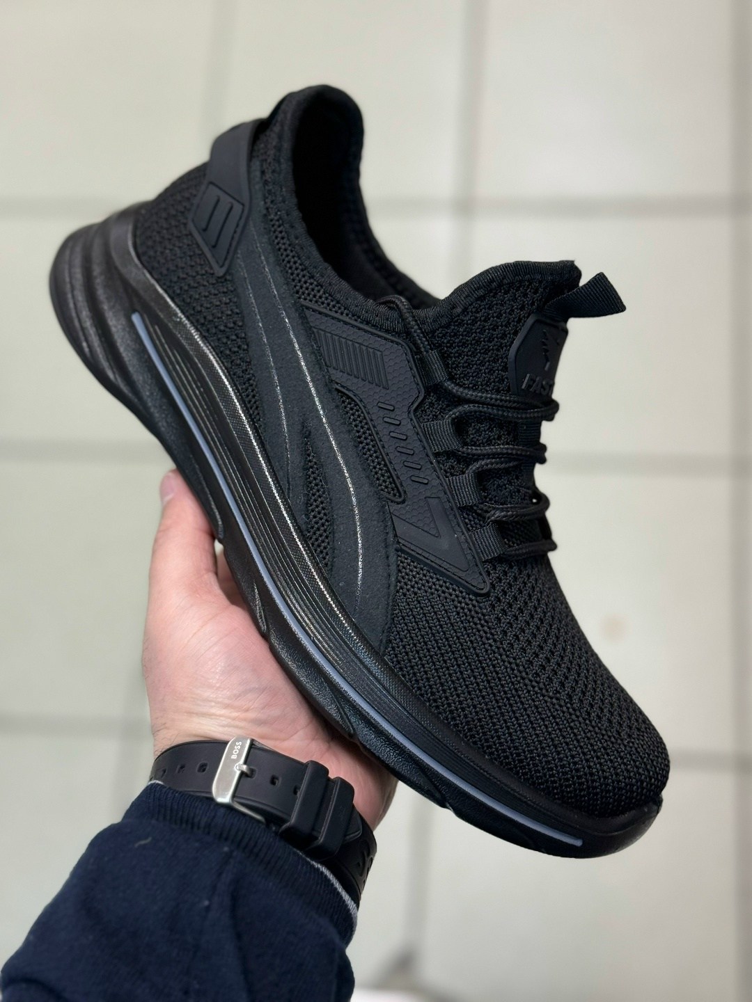 кроссовка мужской,мужские кроссовки,мужская  кроссовки,кроссовка,кроссовки отличный