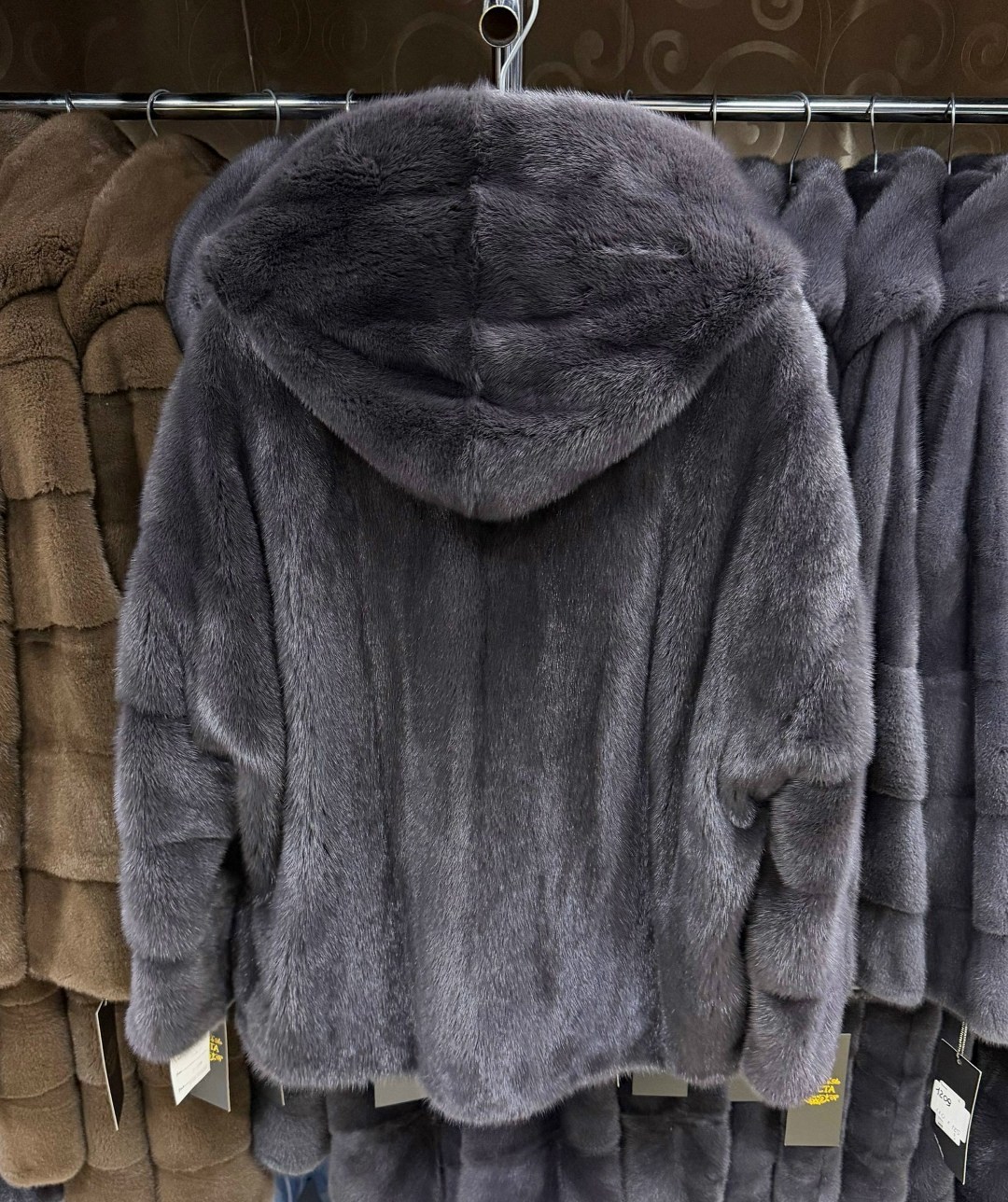 шубка из меха европейской норки с капюшоном модель "москвичка",шубка из меха европейской норки с капюшоном,шубка из меха европейской норки с капюшоном цвет графит,шубка из меха европейской норки с кап