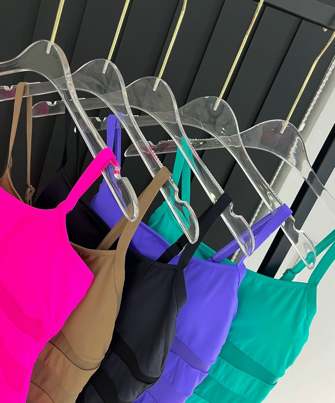 купальник слитный женский,купальники слитные,женский купальник,цельный купальник,закрытые купальники