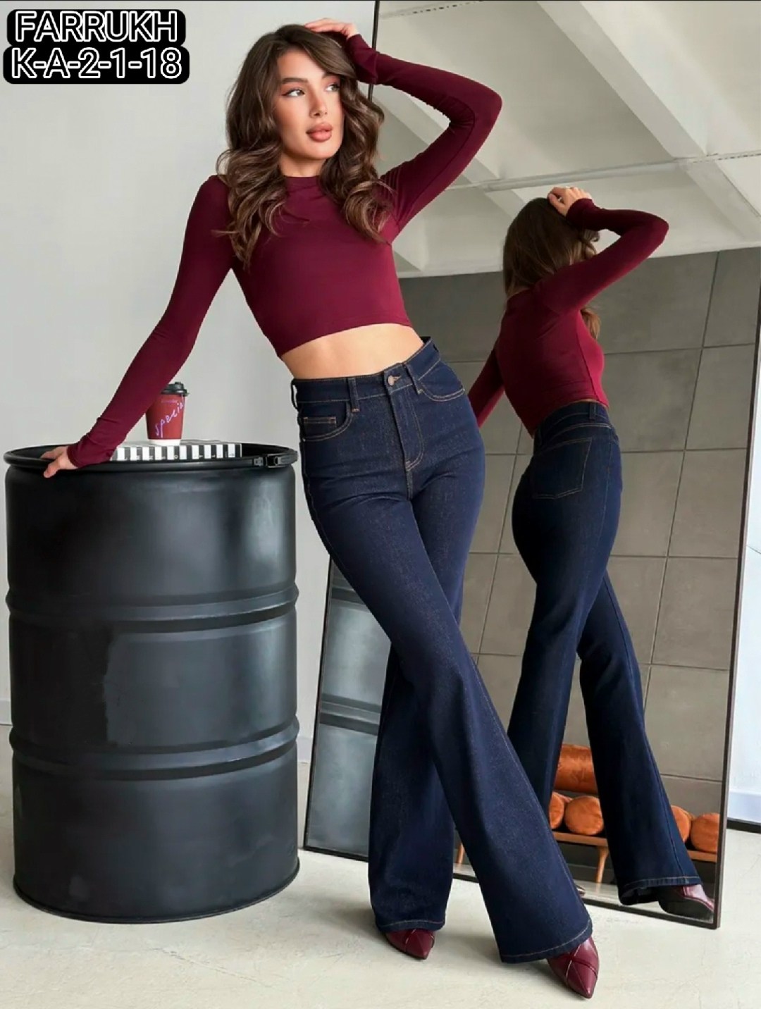 джинсы женские клеш,женские джинсы,женские джинсы клеш с высокой посадкой,джинсы клеш с высокой посадкой,джинсы клеш