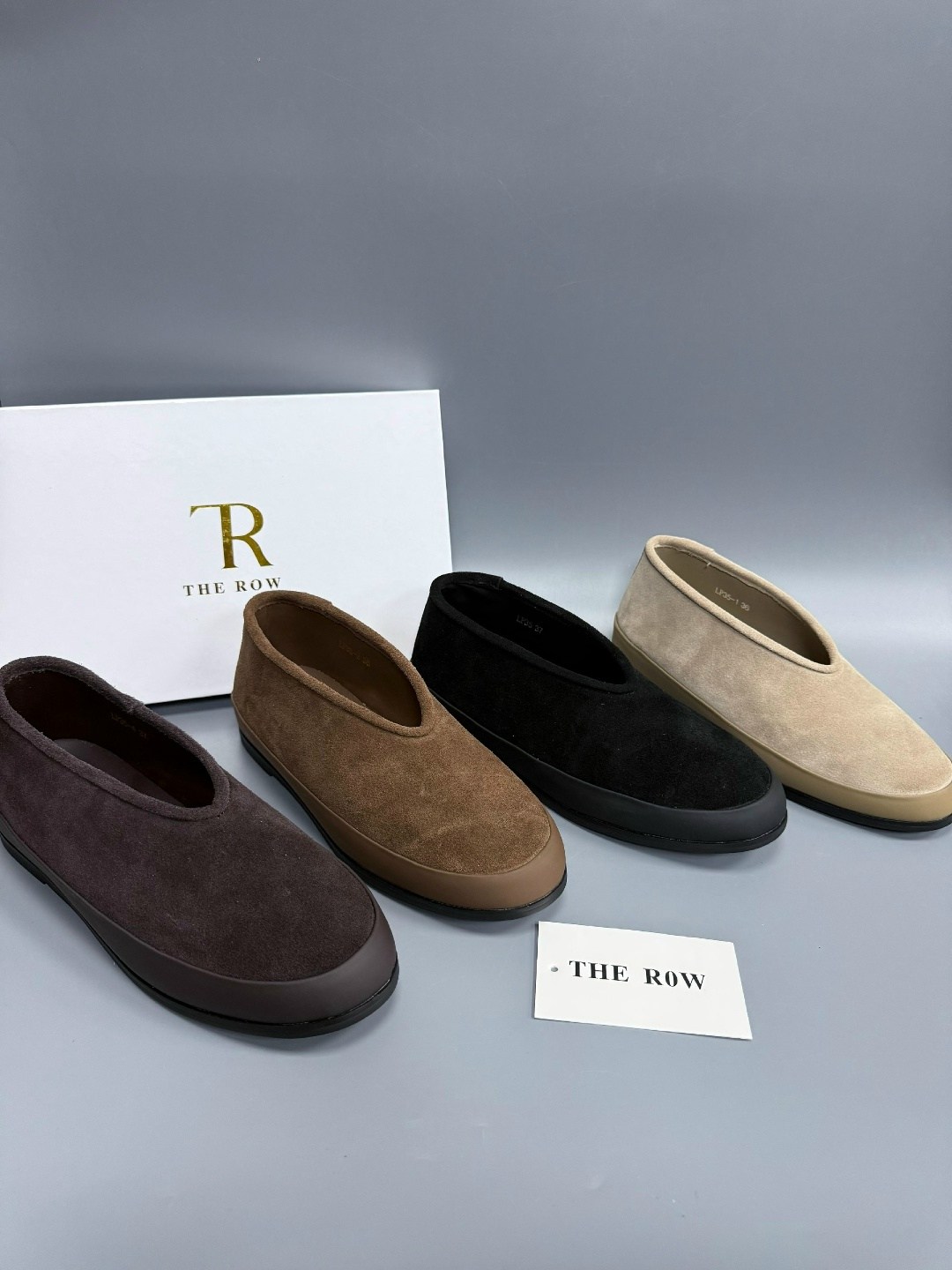 ,женские замшевые бежевые лоферы the row,замшевые лоферы,женские замшевые ботинки на меху the row бежевые,женские замшевые лоферы