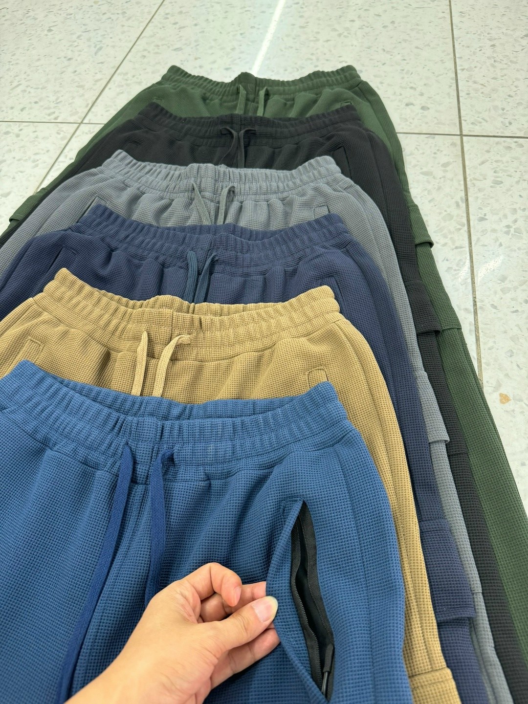 мужские спортивные брюки,спортивные мужские штаны,штаны спортивные,спортивные штаны для мужчин,штаны спортивные на флисе