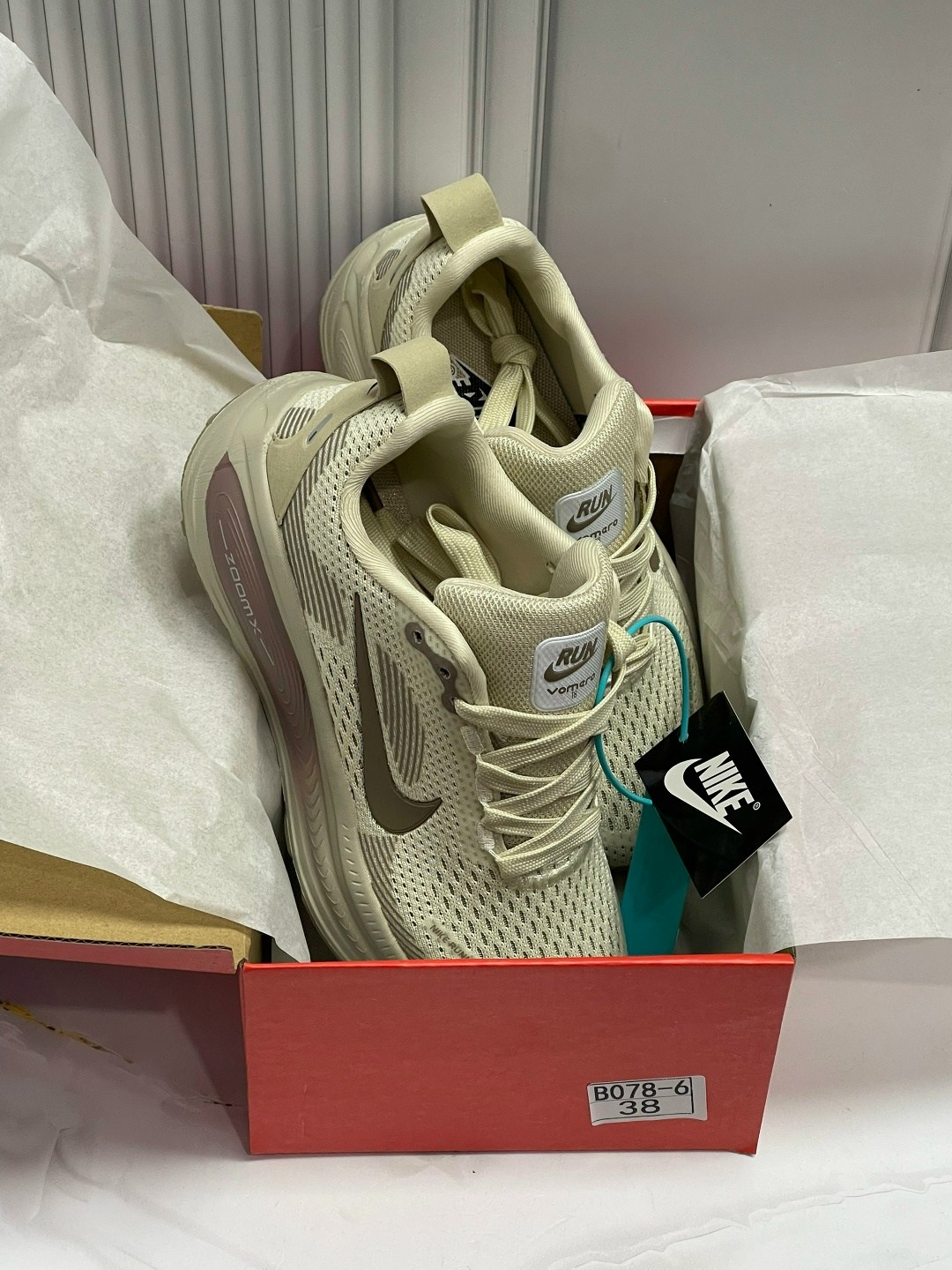 женские кроссовки nike,женские кроссовки,кроссовки,кроссовки nike,спортивная