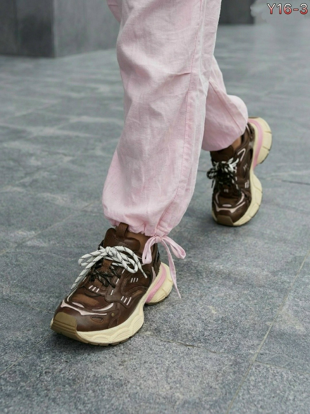 ,женские кроссовки,модные кроссовки,женские массивные кроссовки,повседневные кроссовки