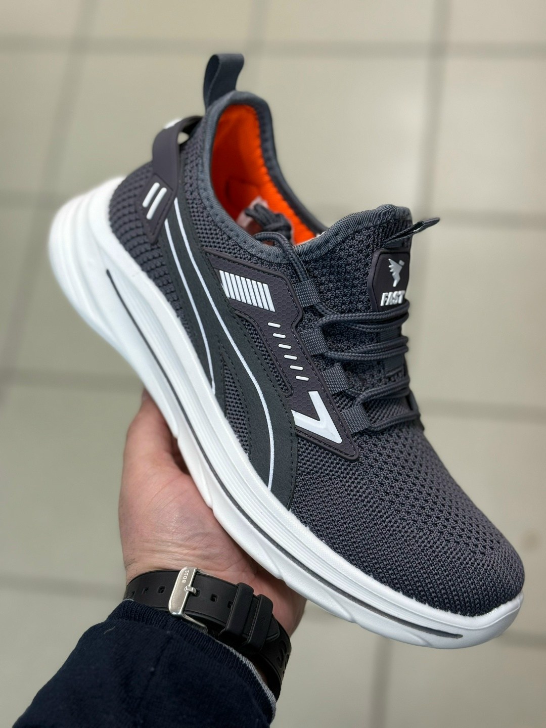 кроссовка мужской,мужские кроссовки,мужская  кроссовки,кроссовка,кроссовки отличный