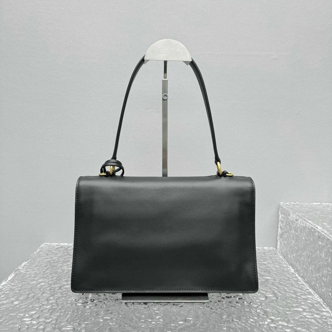 сумка,модная сумка,сумка классическая,женские сумки,prada сумка женская