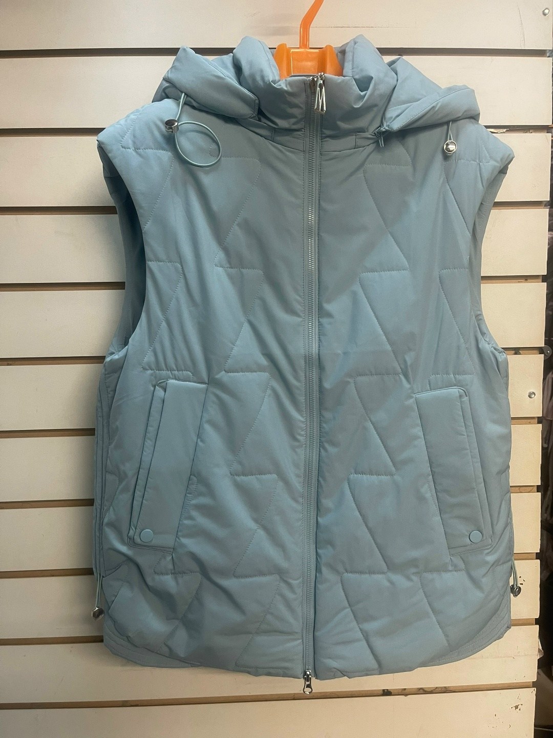 жилетка оверсайз утепленная безрукавка с капюшоном lucasta style,жилетка оверсайз утепленная безрукавка с капюшоном lucasta style 458720054,жилет утепленный женский,утепленный жилет,жилетка женская