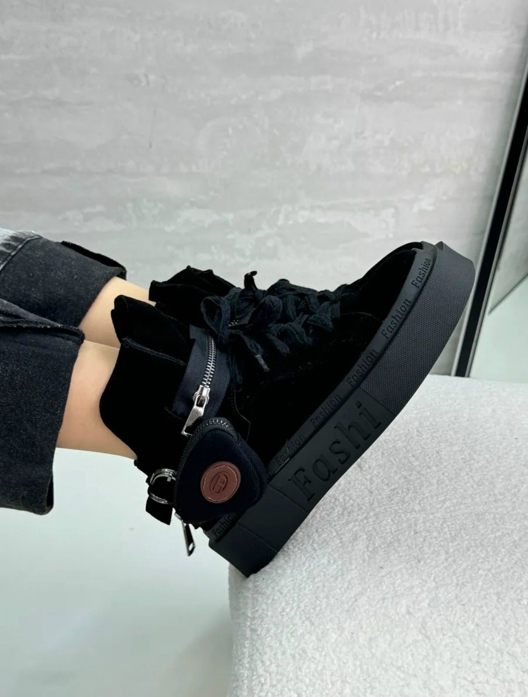 ,кеды disel замшевые на платформе,кеды disel замшевые на платформе fashionhut, женская,кеды prada