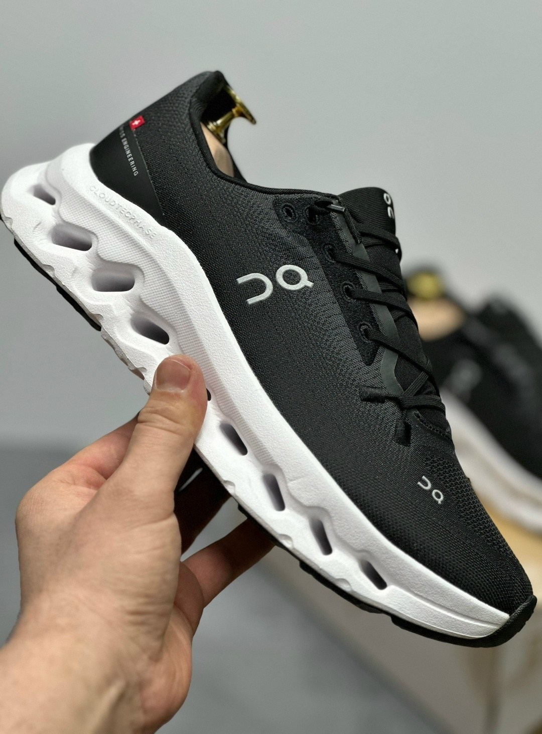 ,мужские кроссовки,кроссовки on,черные кроссовки,кроссовки женскиe