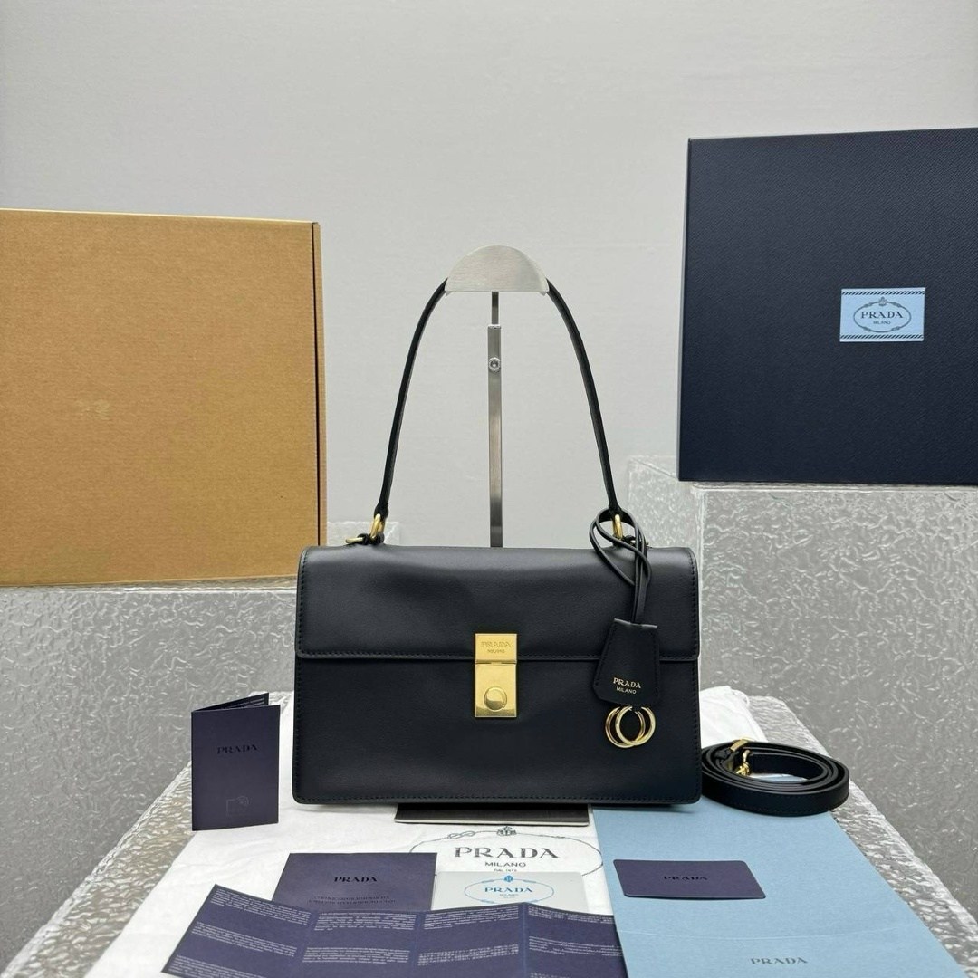 сумка,модная сумка,сумка классическая,женские сумки,prada сумка женская