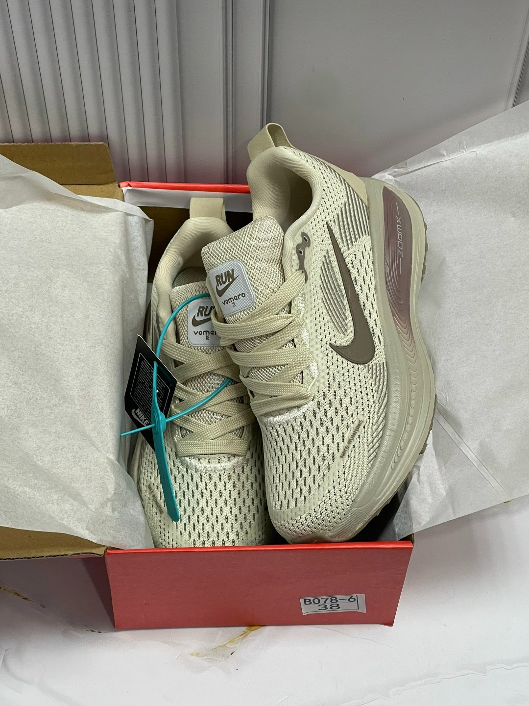 женские кроссовки nike,женские кроссовки,кроссовки,кроссовки nike,спортивная