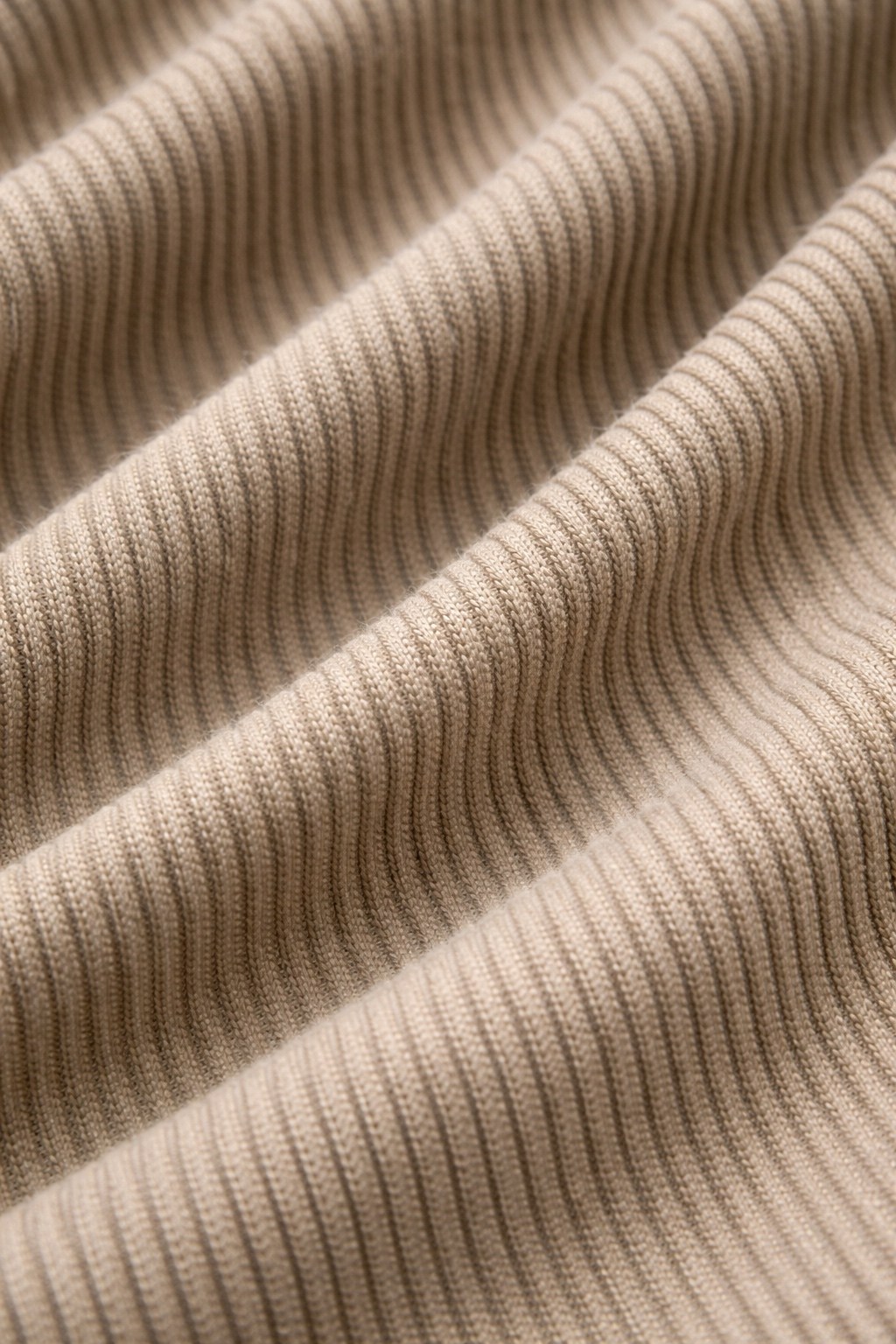 брюки вельветовые,женские вельветовые брюки,вельветовые брюки женские коричневые,брюки вельветовые женские широкие,вельветовые брюки широкого кроя со стрелками