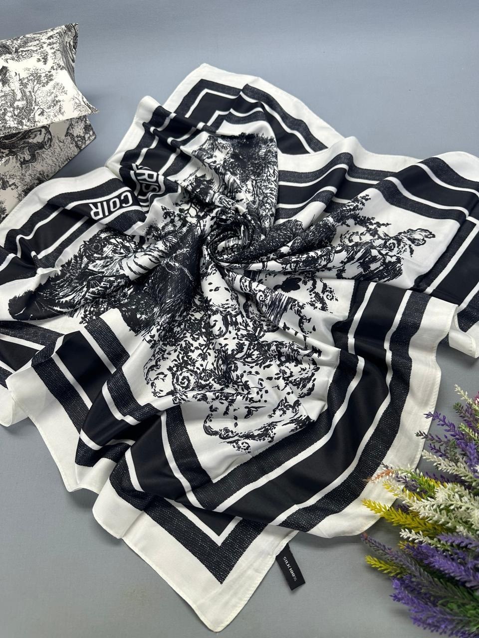 шелковые платки,шарфы для женщин,шелковый шарф,женский шарф,шарф с принтом