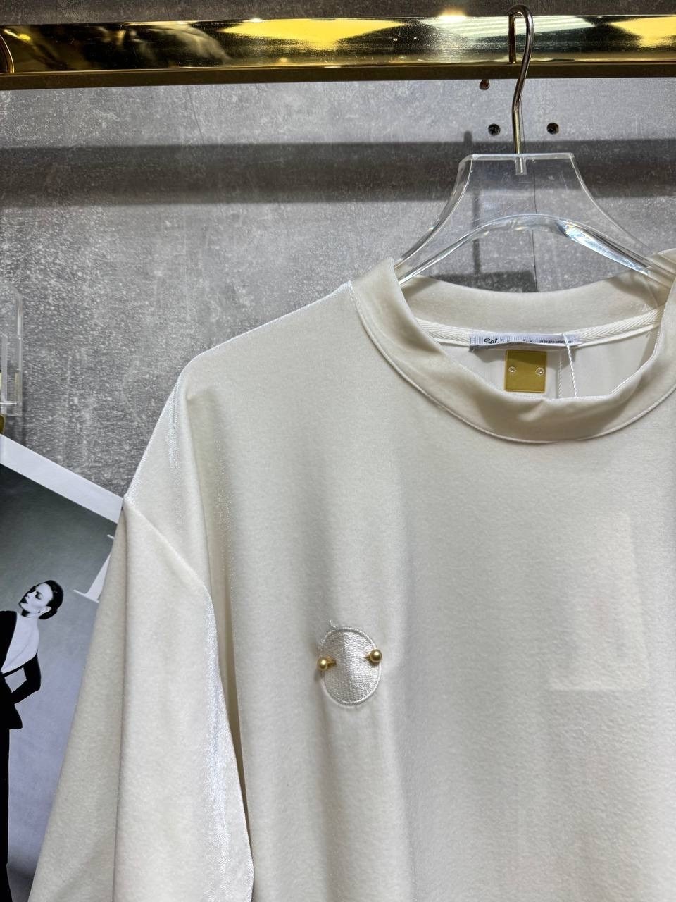 футболка,футболки женская,футболки модные,стильная футболка,футболки и топы