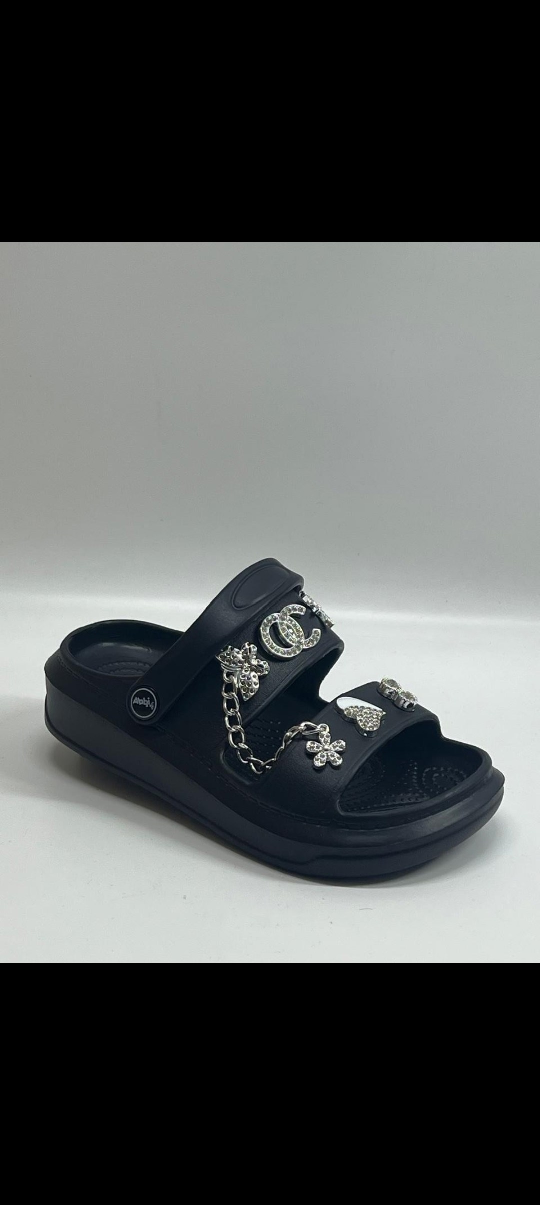 ,женские сандалии,шлепанцы женские,модные шлепанцы,сандалии