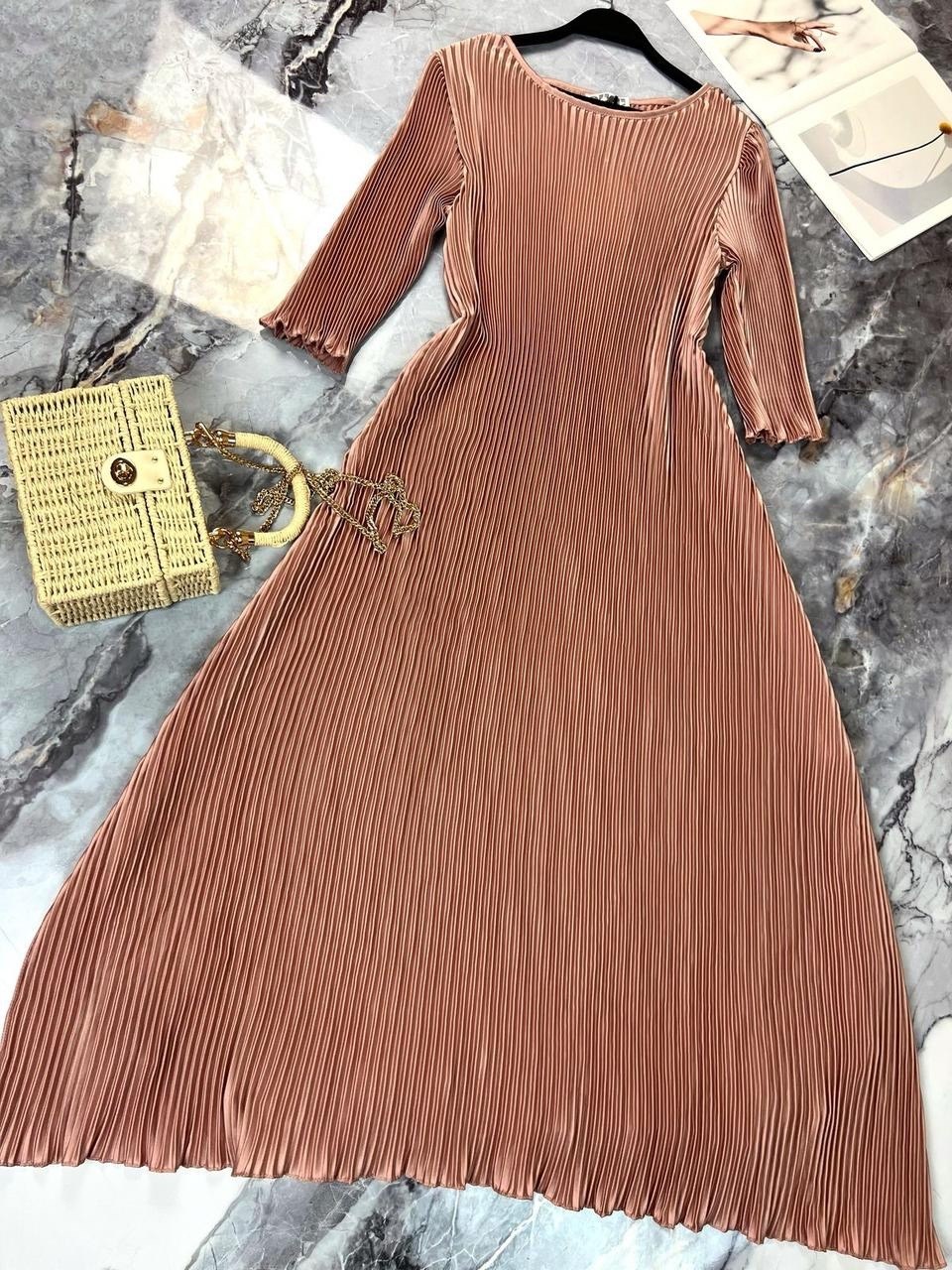 повседневные платья,модное платье,платье плиссе,трикотажное платье,платье миди