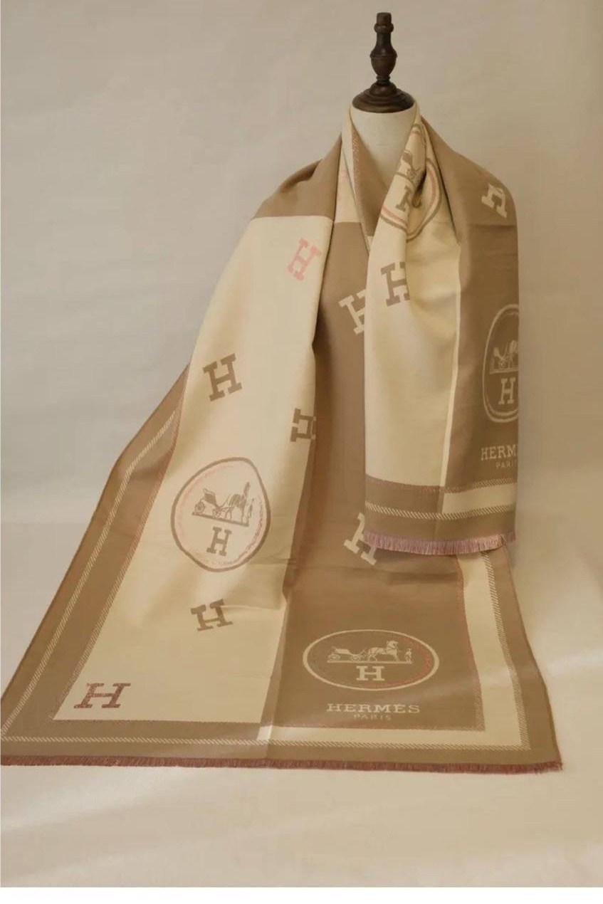 брендовый женский палантин hermes,палантин hermes,hermes шарф,кашемировый шарф,палантин кашемировый шарф hermes glamour boutique