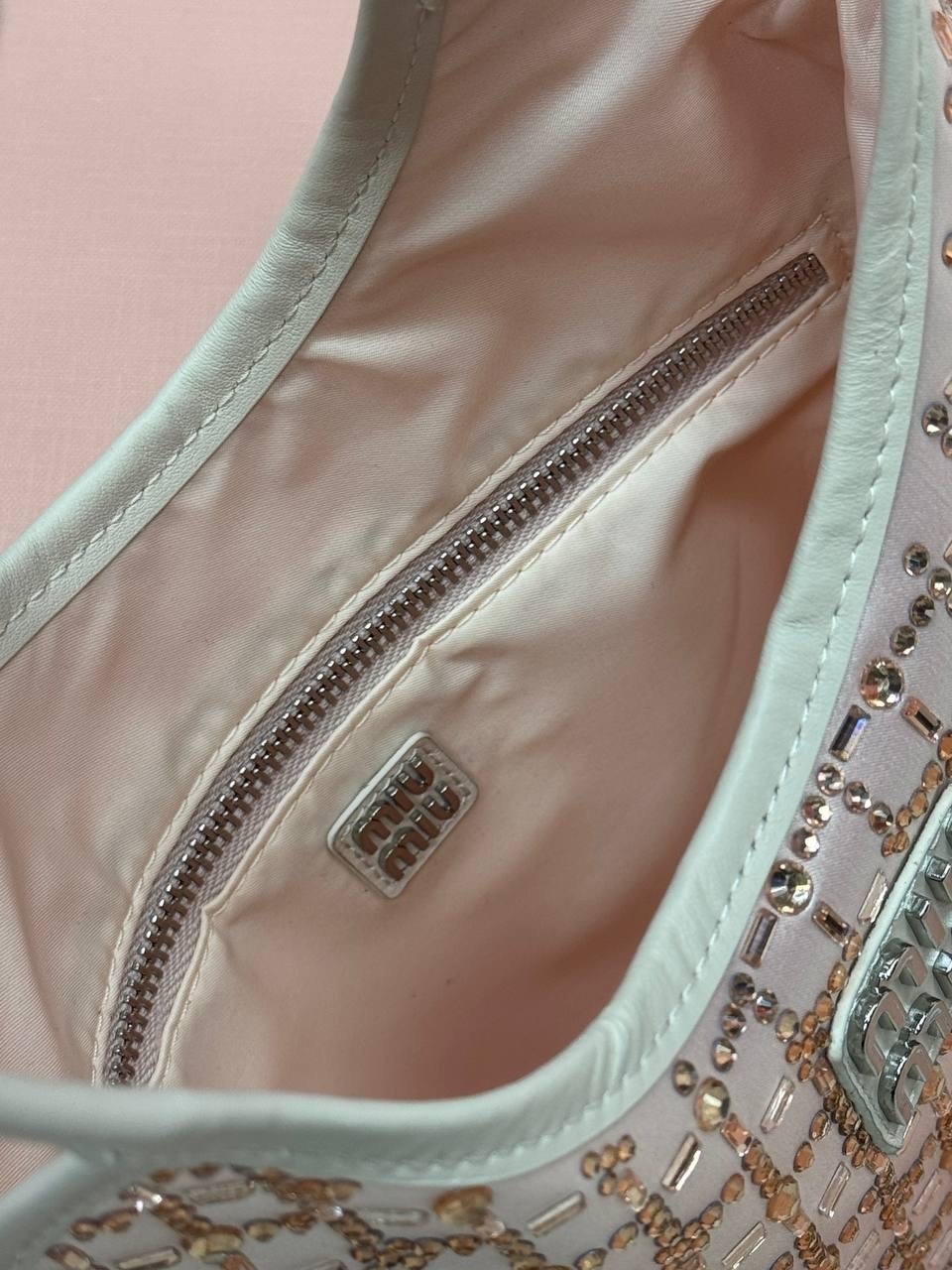 модная сумка,сумка,сумка модная женская,женская сумка,сумка женская miu miu