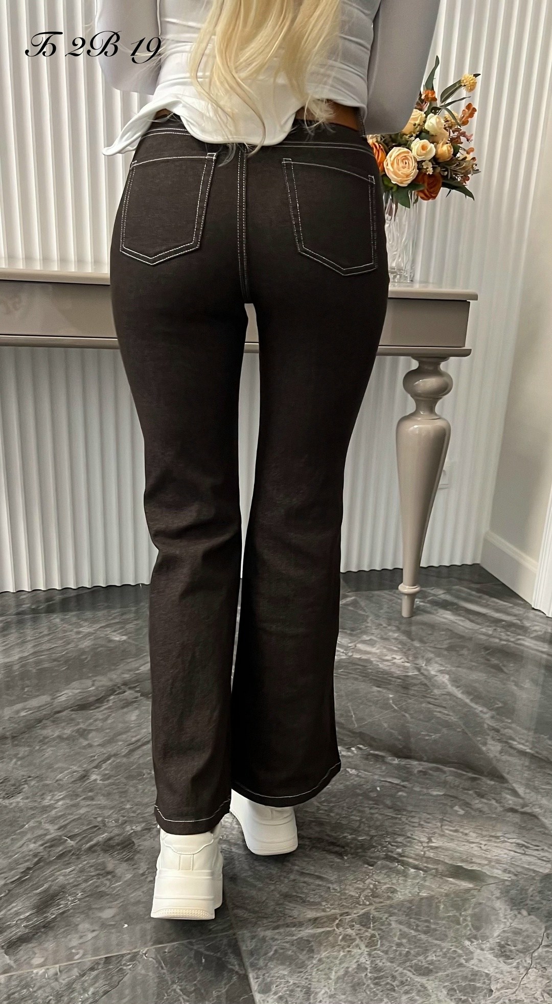 женские джинсы клеш,женские джинсы,модные джинсы,черные джинсы клеш,джинсы клёш