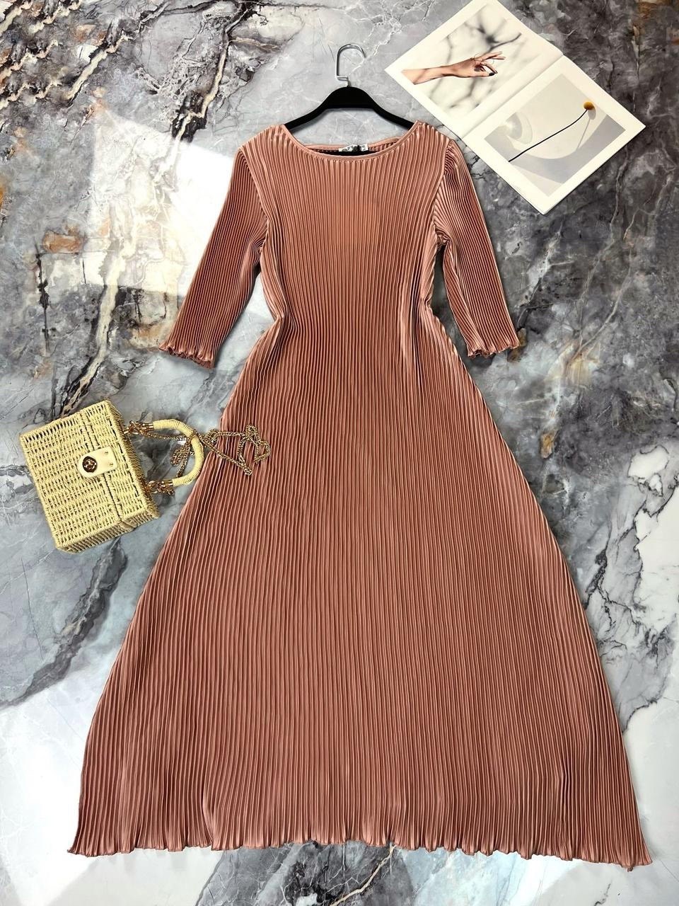 повседневные платья,модное платье,платье плиссе,трикотажное платье,платье миди
