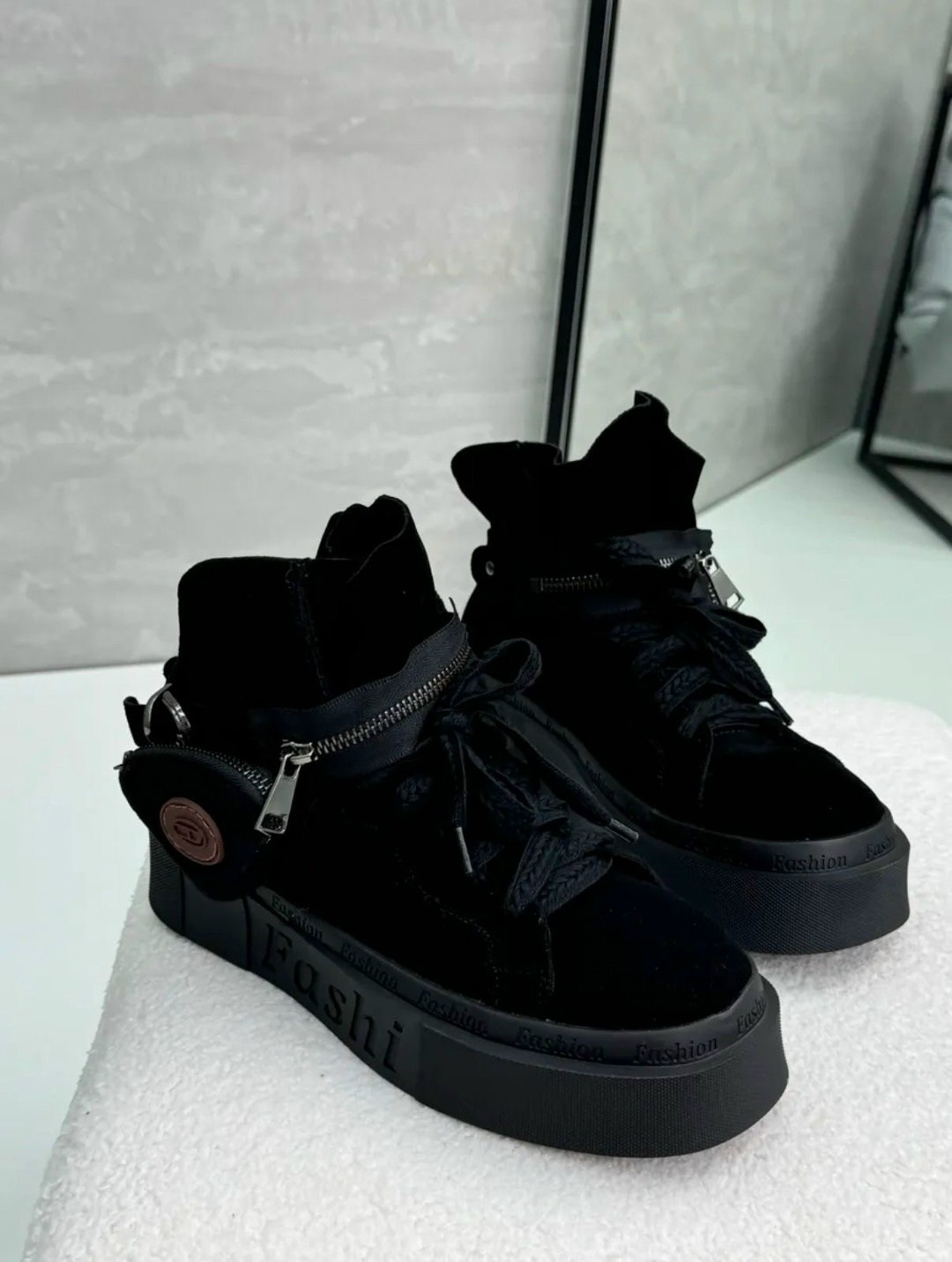 ,кеды disel замшевые на платформе,кеды disel замшевые на платформе fashionhut, женская,кеды prada