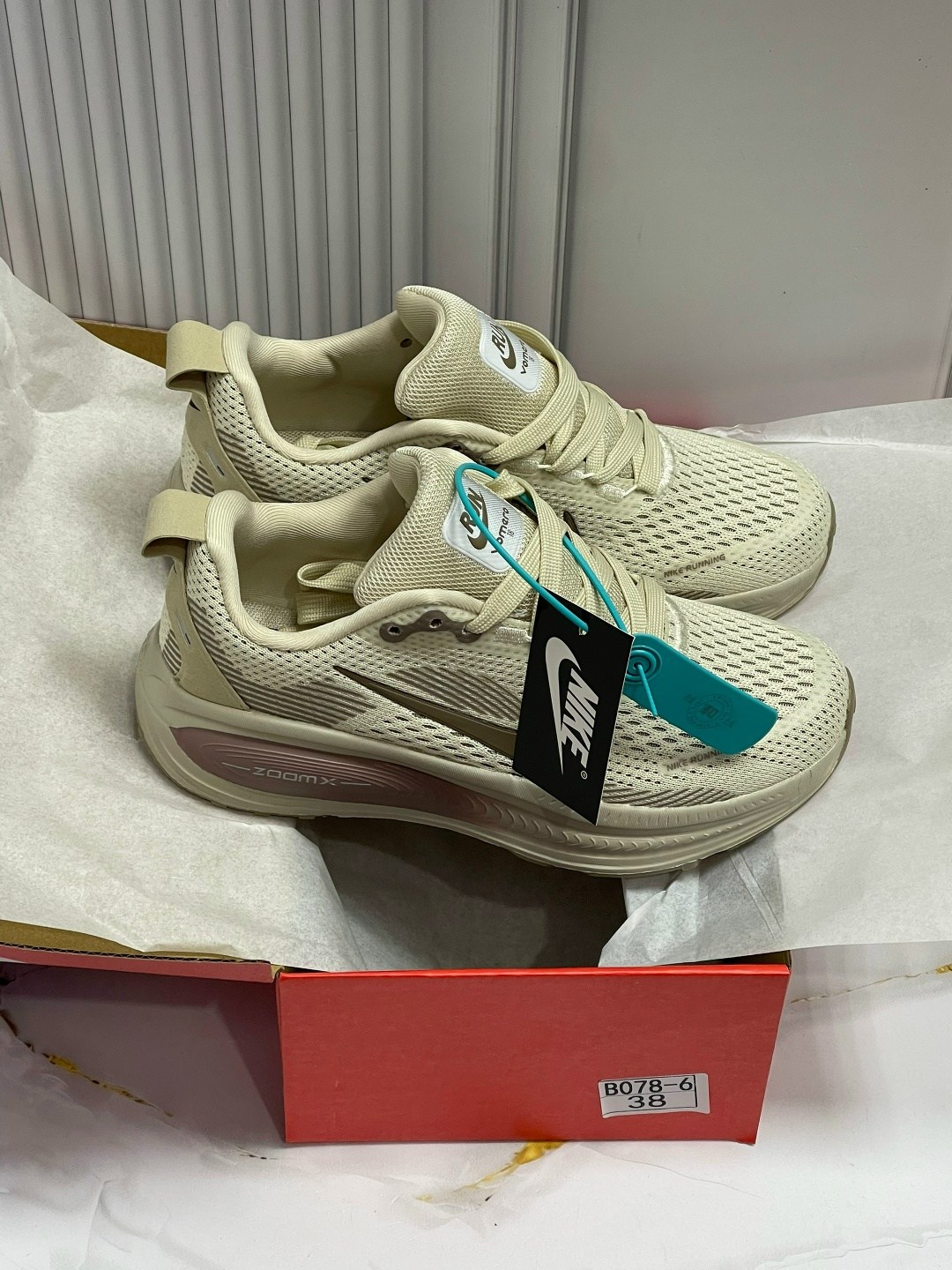 женские кроссовки nike,женские кроссовки,кроссовки,кроссовки nike,спортивная