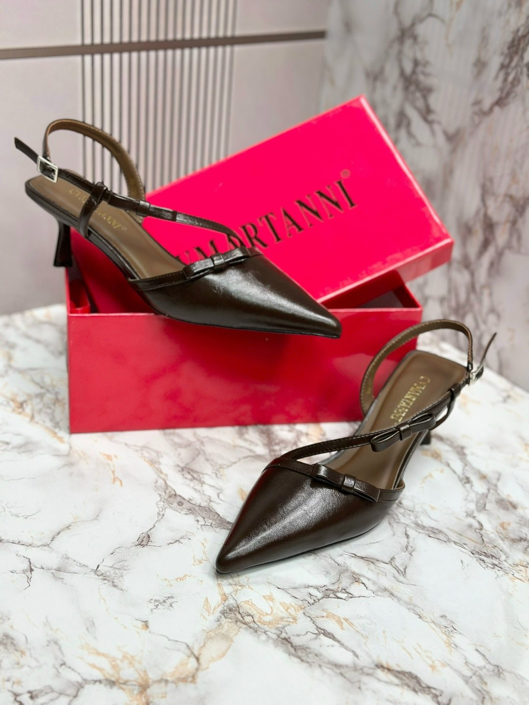 ,женские босоножки,туфли valentino,железные босоножки,женские каблуки