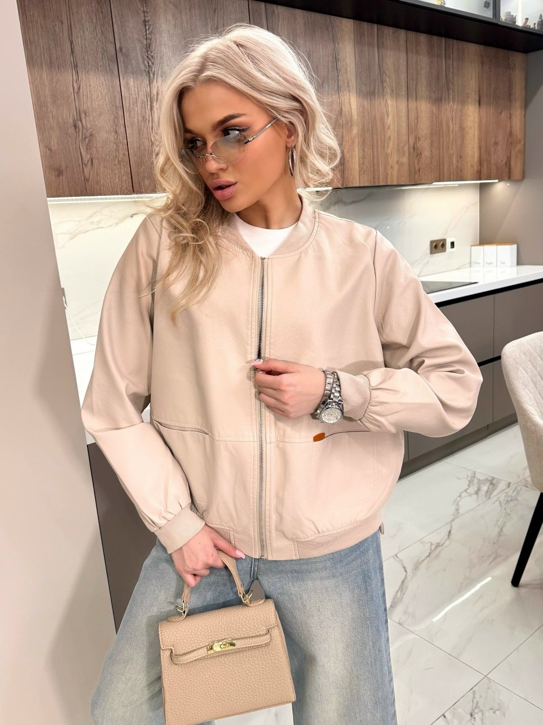 куртка бомбер из экокожи,куртка бомбер,кожаная куртка,куртка бомбер женская,кожаная куртка бомбер