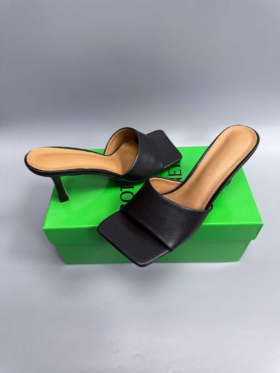 босоножки bottega veneta,мюли bottega veneta,босоножки bottega,,босоножки боттега венета лето 2026