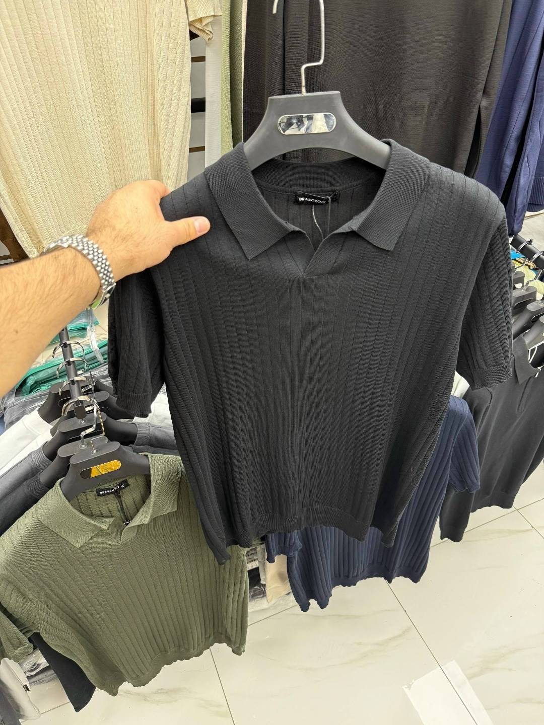 мужская трикотажная футболка с круглым вырезом коротким рукавом,трикотажная футболка,белая мужская футболка,мужская летняя футболка,футболке