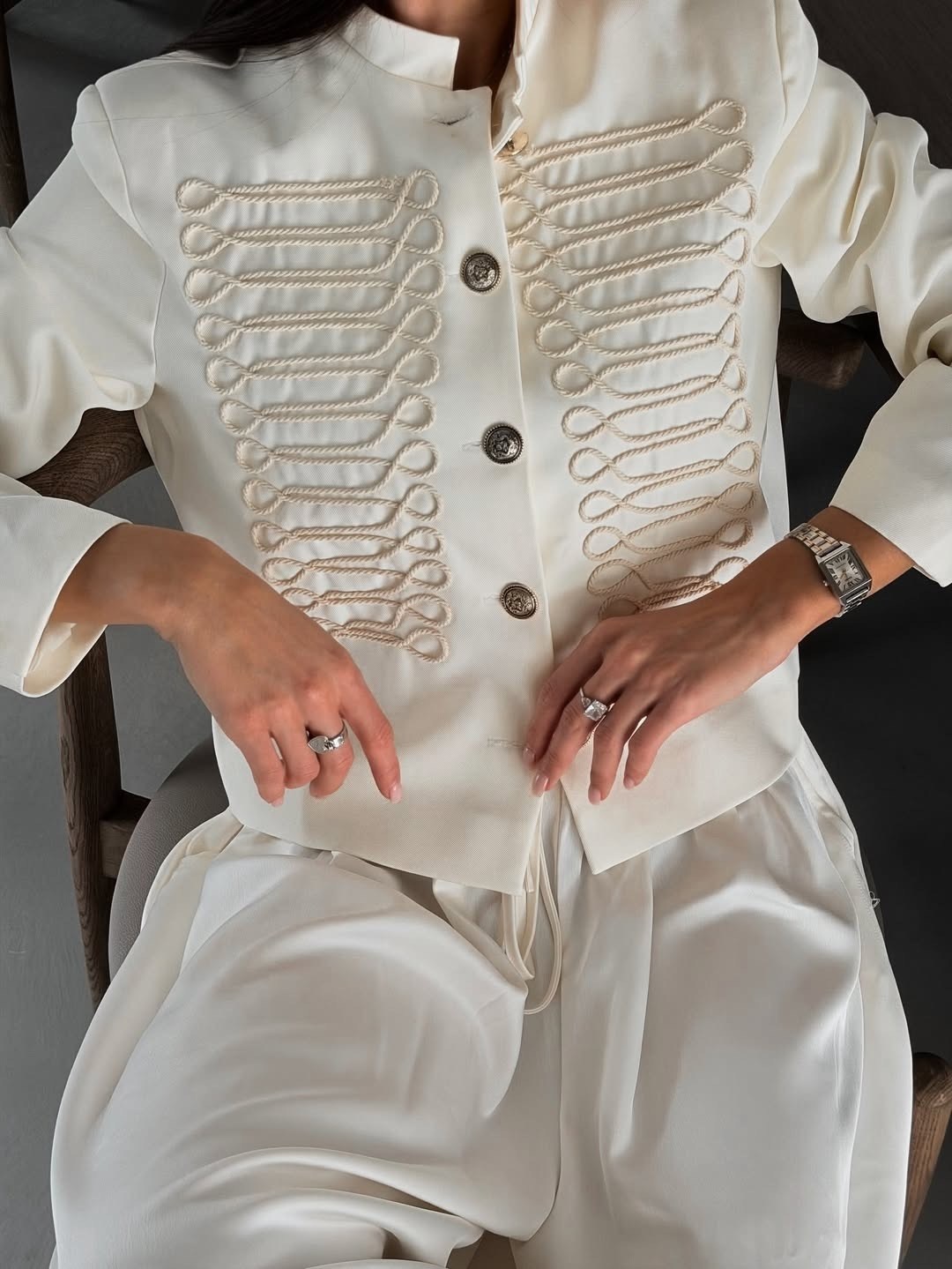 жакет,жакет гусарский,женские жакеты,женский камзол,жакет с эполетами женский